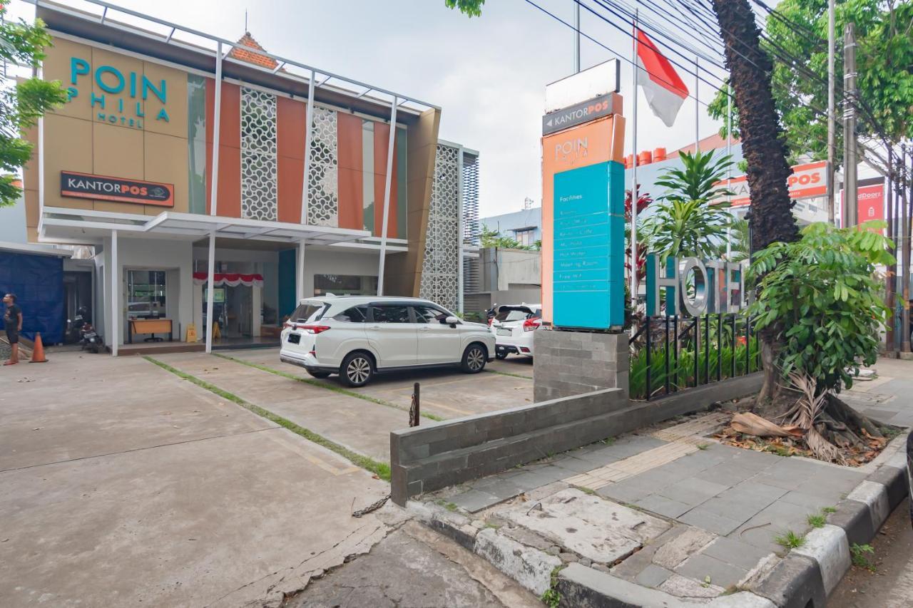 RedDoorz Plus @ Point Phila Cihampelas Bandung Exterior foto